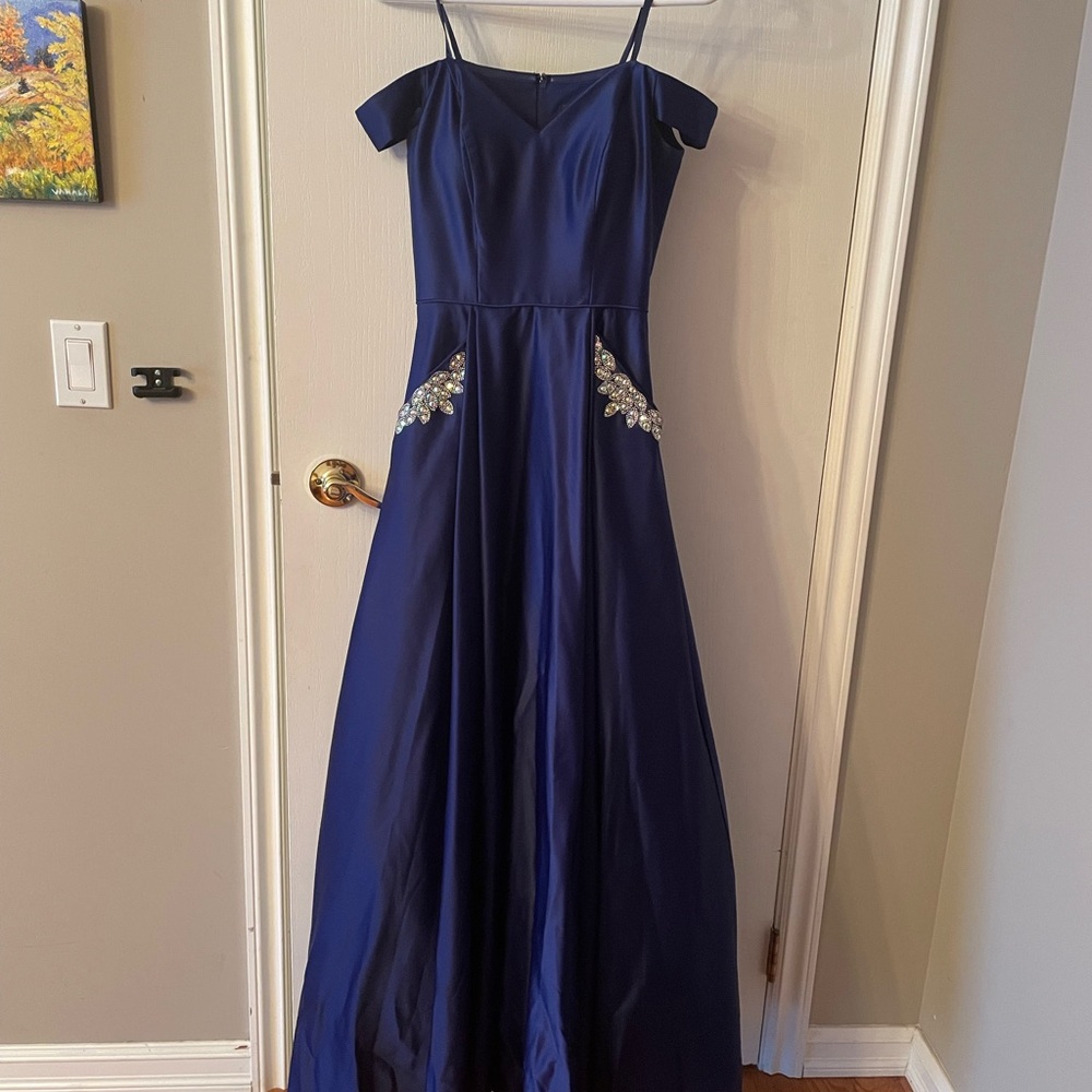 Blondie Nites Elegant Blue Dress with Silver Details